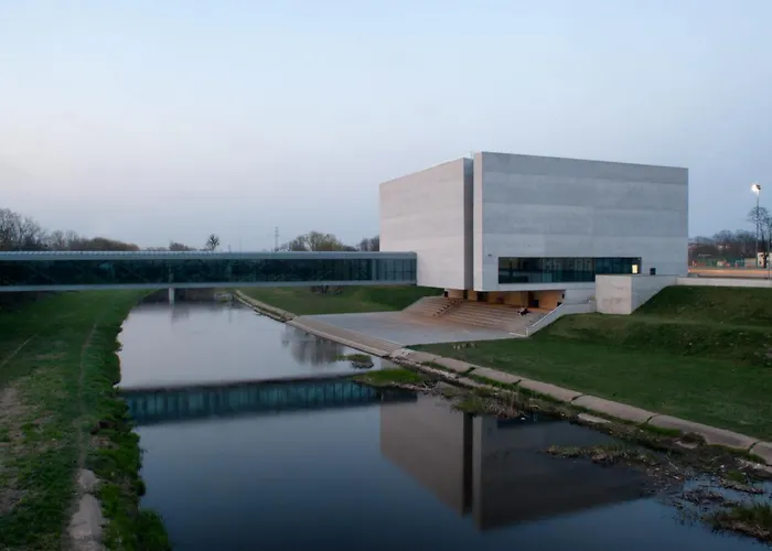 Retro Point Jezyce No2