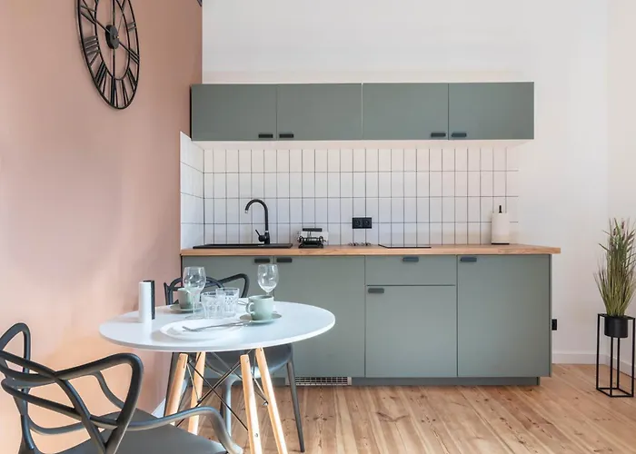 Retro Point Jezyce No2 Апартаменти *