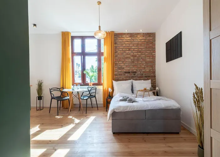 Апартаменти Retro Point Jezyce No2 *